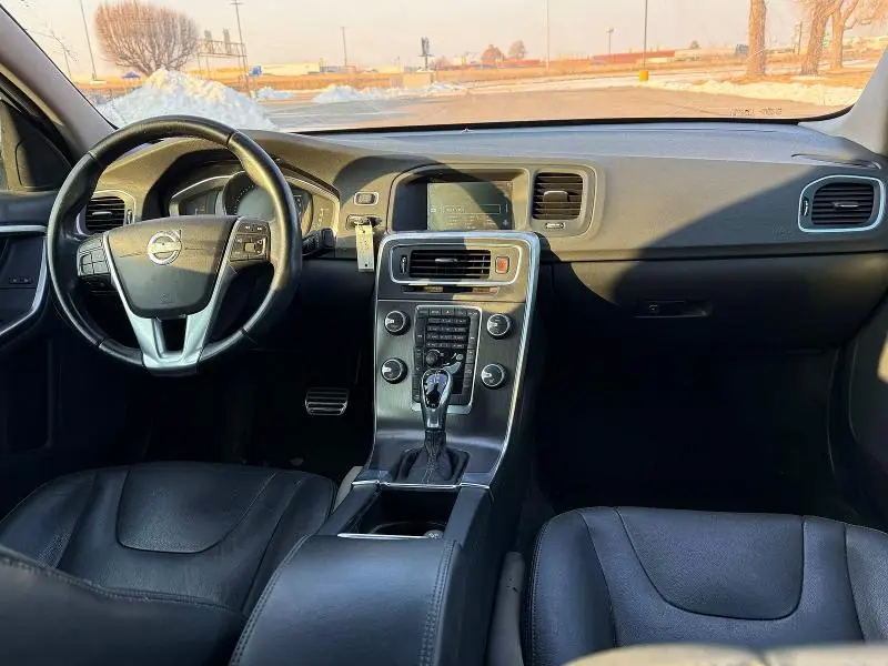 2015 VOLVO S60 PREMIER  