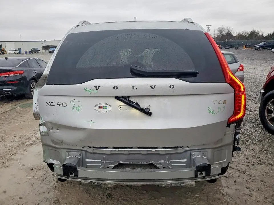 2019 VOLVO XC90 T6 MOMENTUM  