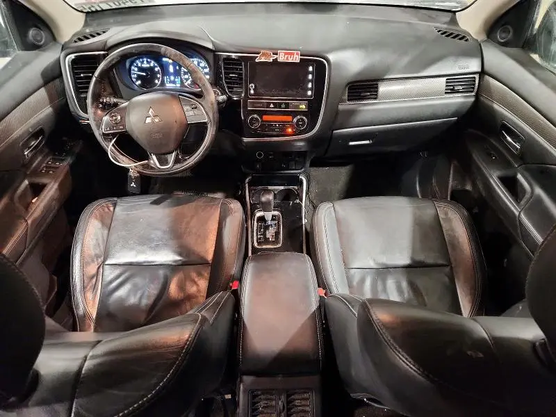 2019 MITSUBISHI OUTLANDER SE  