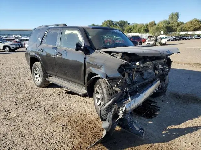2019 TOYOTA 4RUNNER SR5/SR5 PREMIUM  