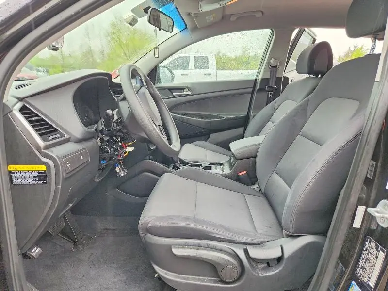 2018 HYUNDAI TUCSON SE  