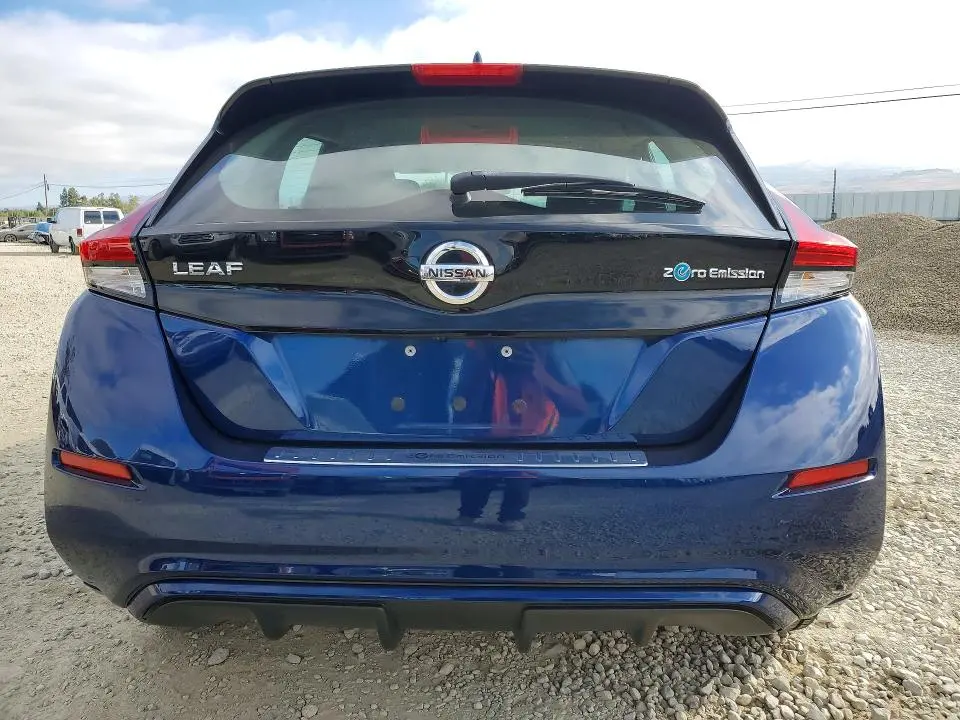 2018 NISSAN LEAF S  
