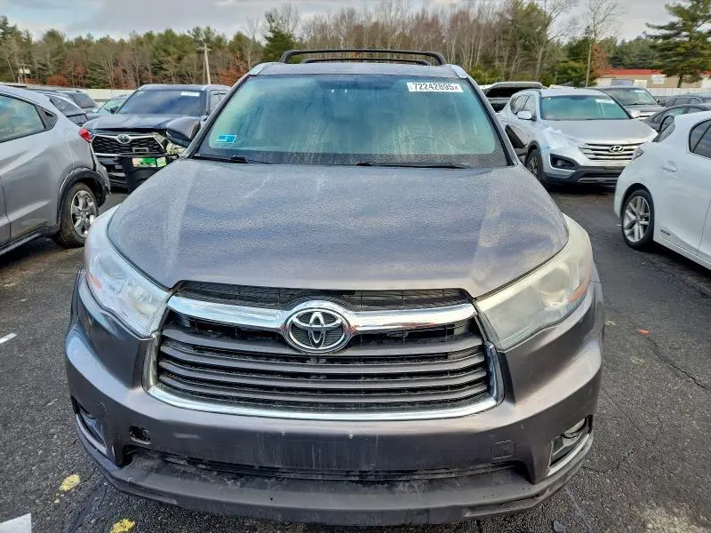 2016 TOYOTA HIGHLANDER XLE  