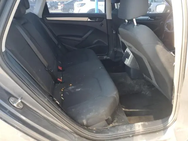 2015 VOLKSWAGEN PASSAT S  