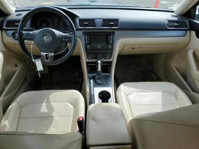 2014 VOLKSWAGEN PASSAT SE  