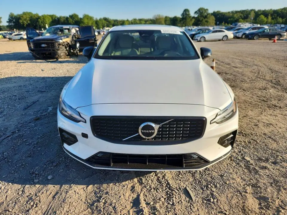 2023 VOLVO S60 CORE  