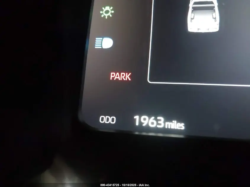 2025 TOYOTA TUNDRA HYBRID LIMITED CREWMAX 6.4' BED