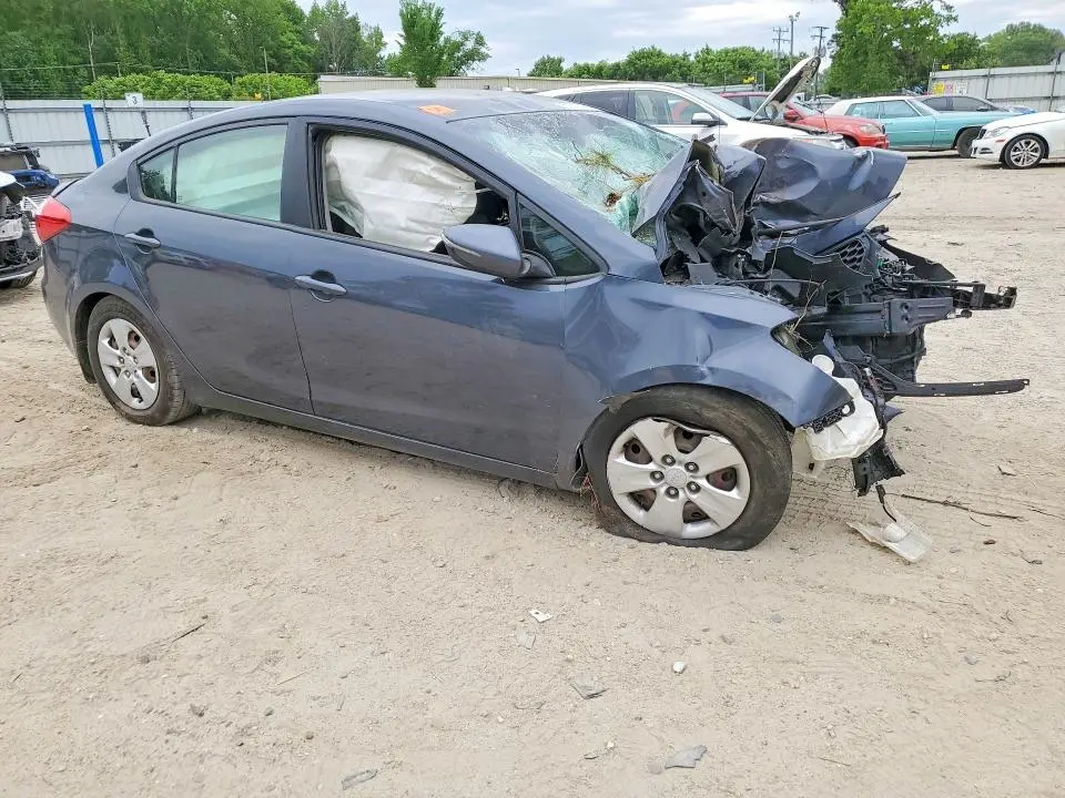 2016 KIA FORTE LX  