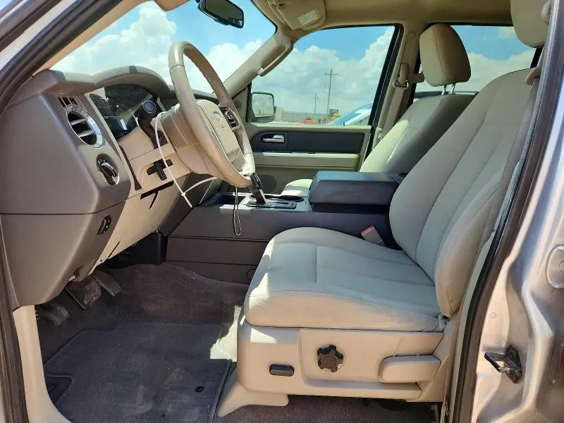 2010 FORD EXPEDITION XLT  
