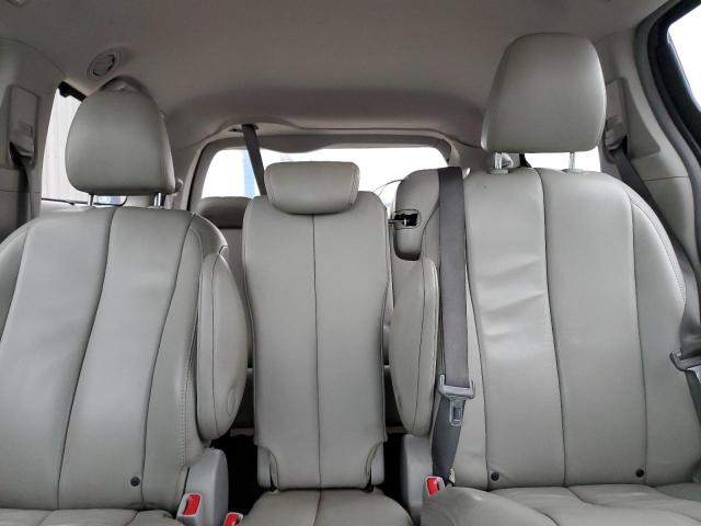 2013 TOYOTA SIENNA XLE