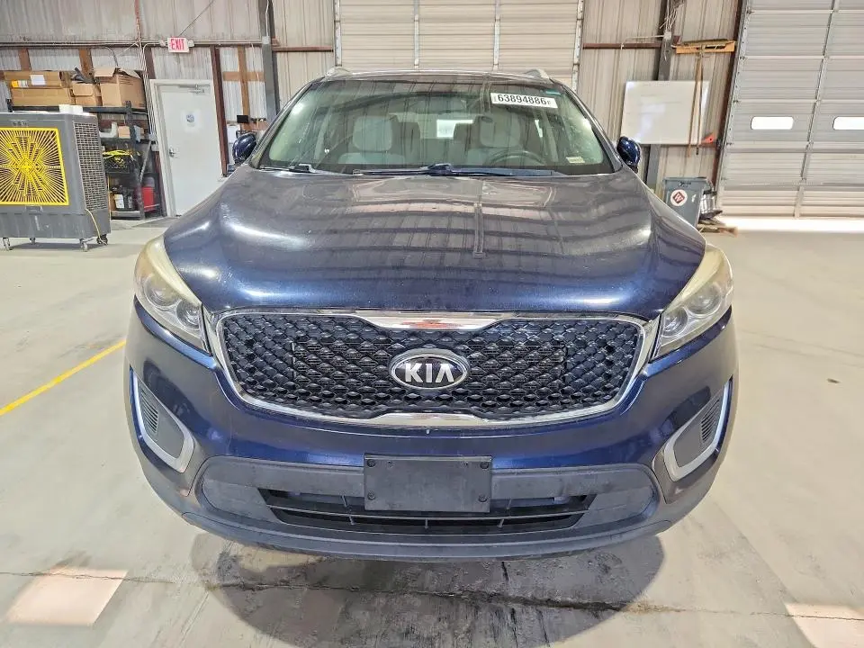 2017 KIA SORENTO LX V6  