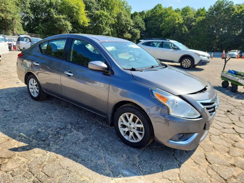 2019 NISSAN VERSA SV  