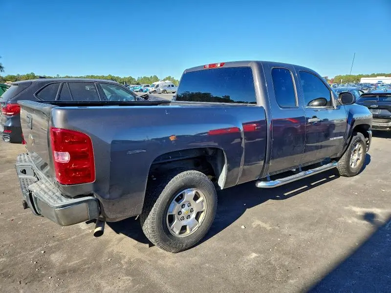 2011 CHEVROLET SILVERADO C1500 LT  