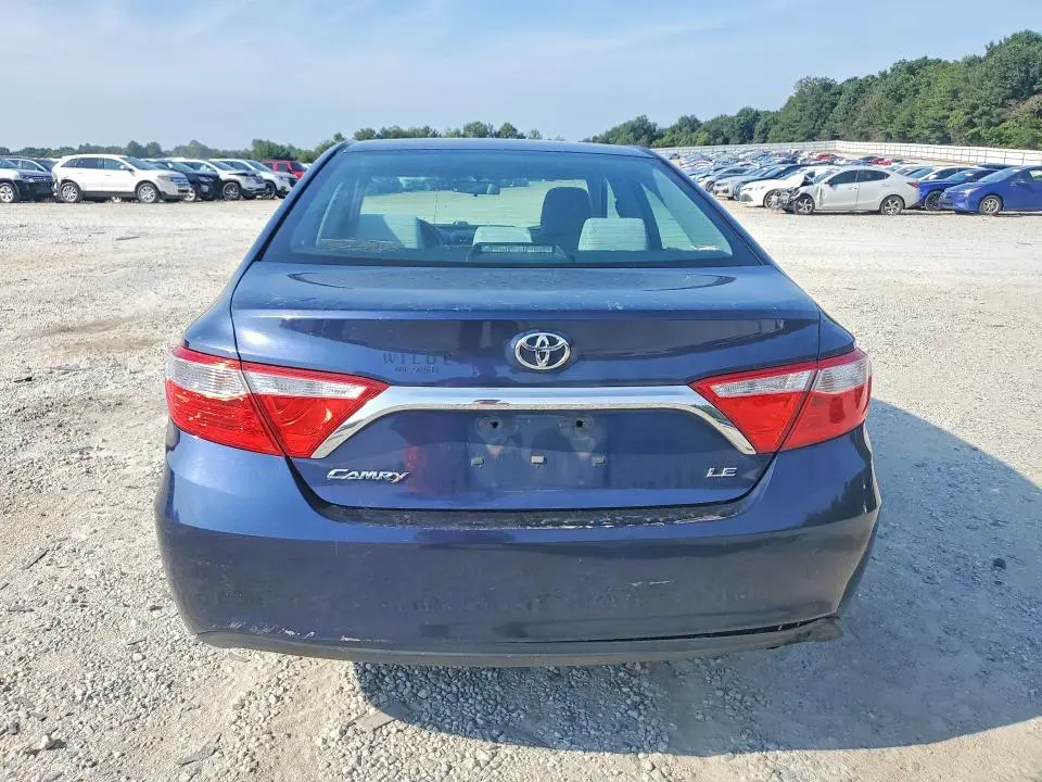 2016 TOYOTA CAMRY LE  