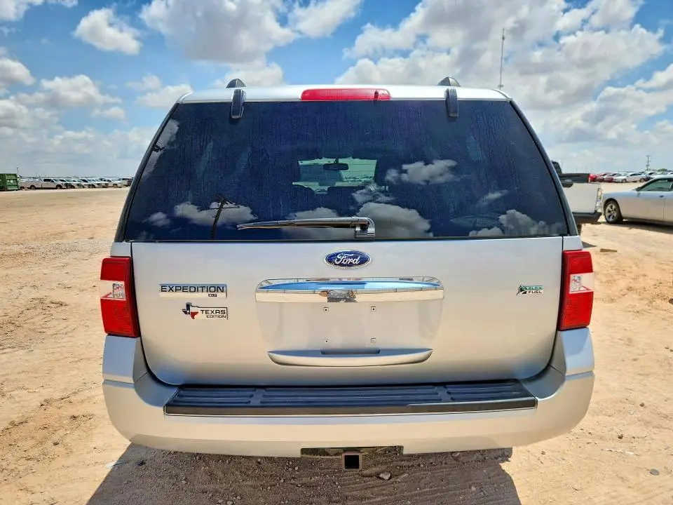 2010 FORD EXPEDITION XLT  