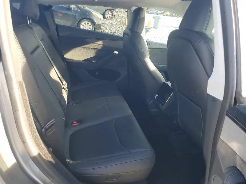 2026 TESLA MODEL Y   