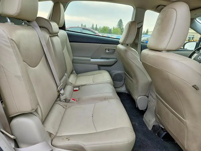 2014 TOYOTA PRIUS V FIVE  