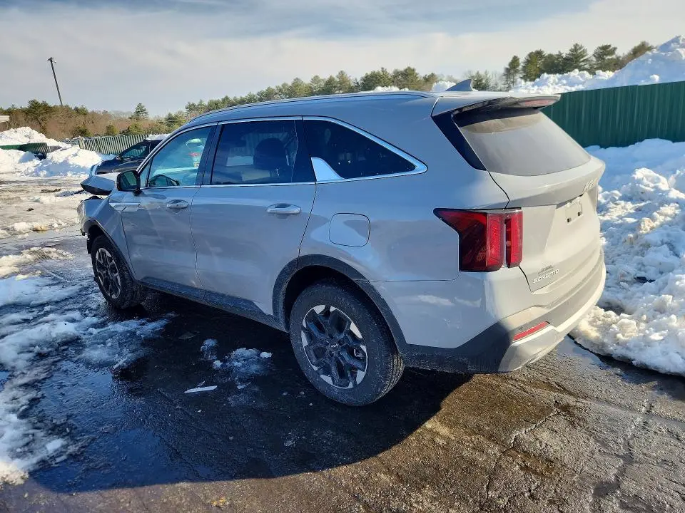 2025 KIA SORENTO S  