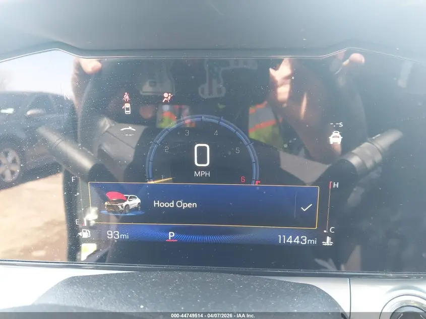 2025 CHEVROLET TRAX FWD LT