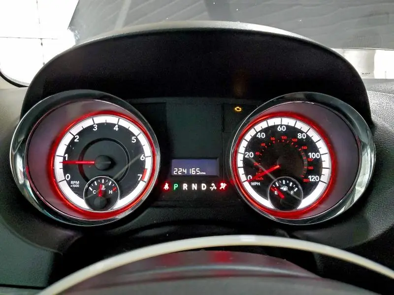 2016 DODGE GRAND CARAVAN SE  