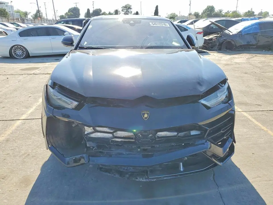 2019 LAMBORGHINI URUS   
