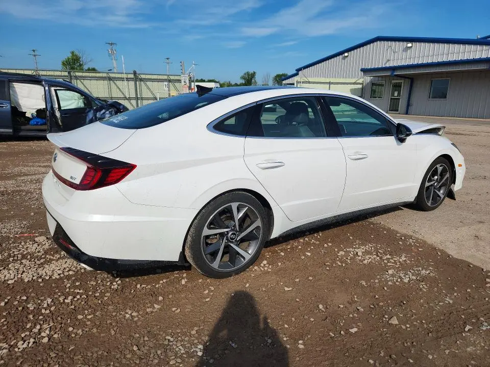 2023 HYUNDAI SONATA SEL PLUS  
