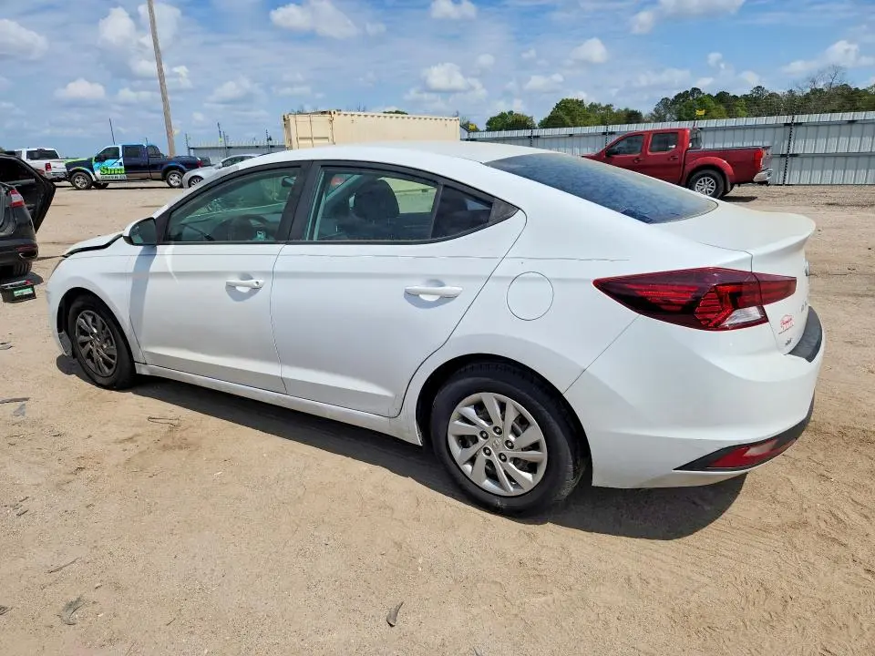 2019 HYUNDAI ELANTRA SE  