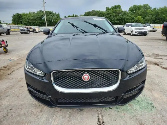 2017 JAGUAR XE PREMIUM  