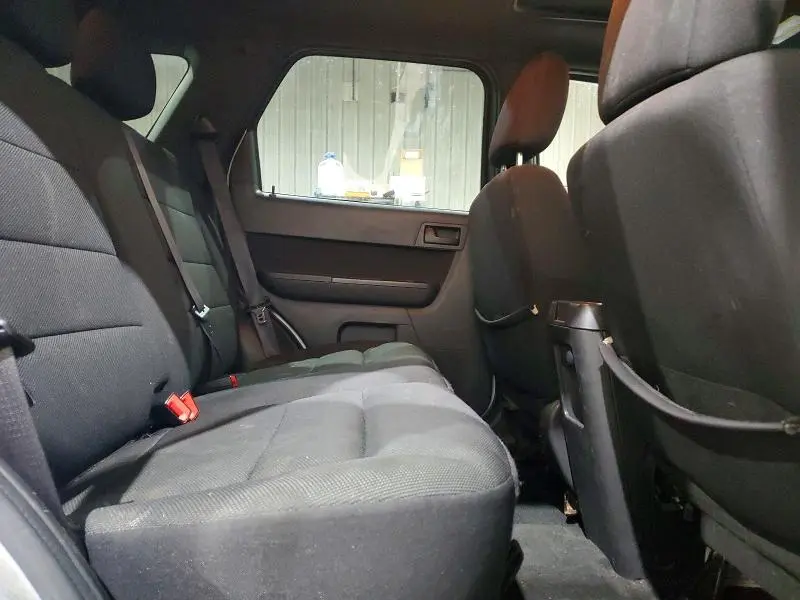 2010 FORD ESCAPE XLT  