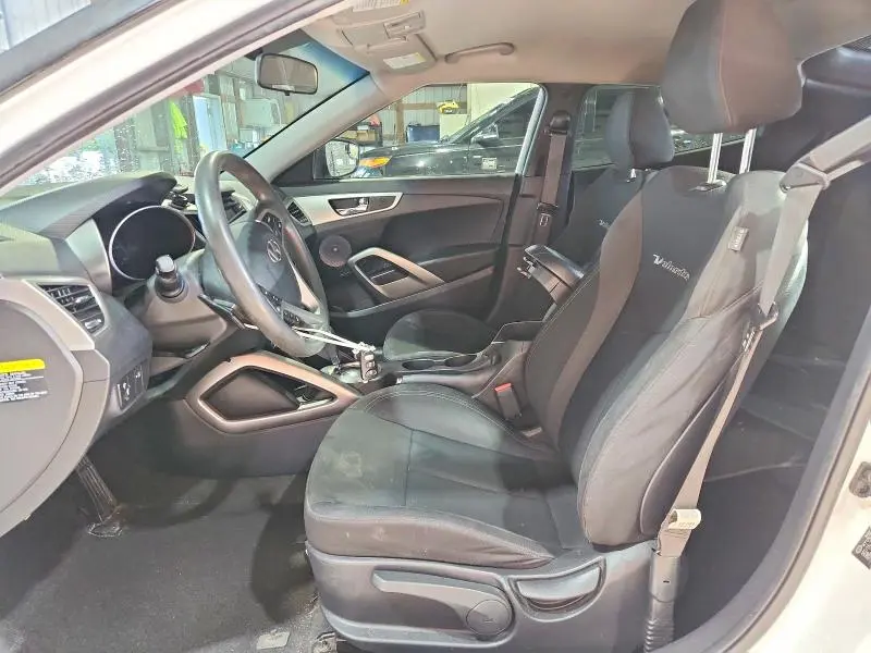 2016 HYUNDAI VELOSTER BASE  