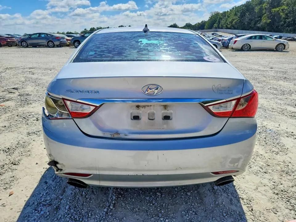 2011 HYUNDAI SONATA SE  
