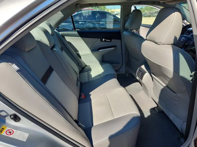 2012 TOYOTA CAMRY XLE V6  