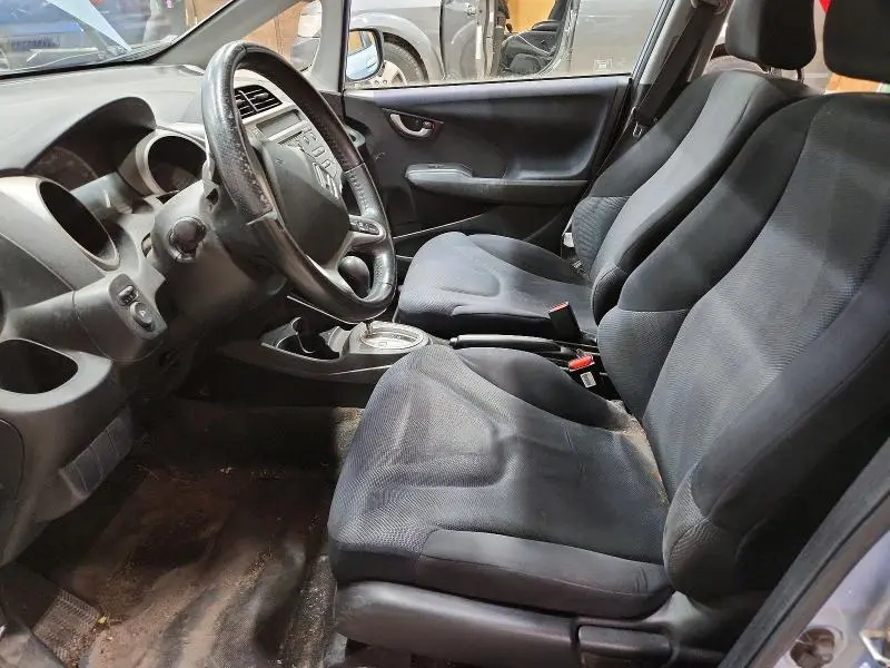 2010 HONDA FIT SPORT  