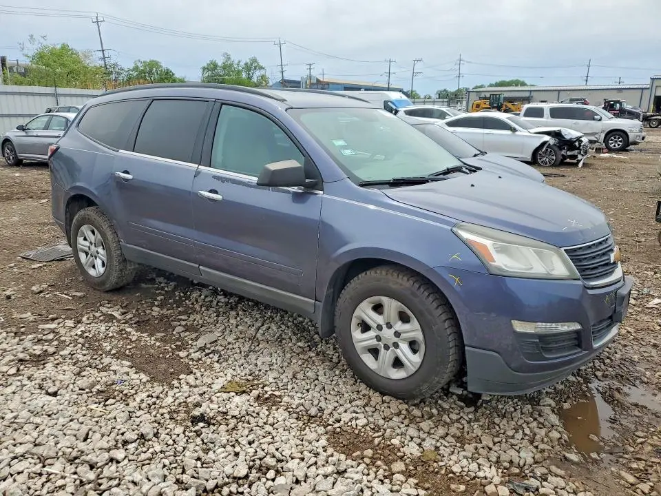 2014 CHEVROLET TRAVERSE LS  