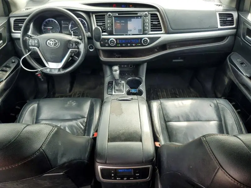 2017 TOYOTA HIGHLANDER XLE  