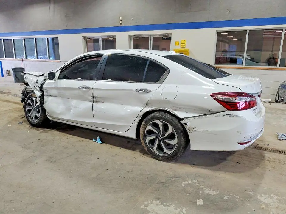 2017 HONDA ACCORD EX  