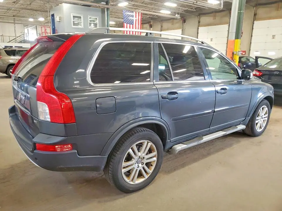 2011 VOLVO XC90 3.2  