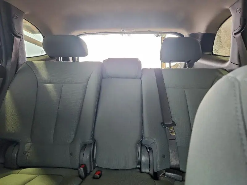 2011 HYUNDAI SANTA FE GLS  