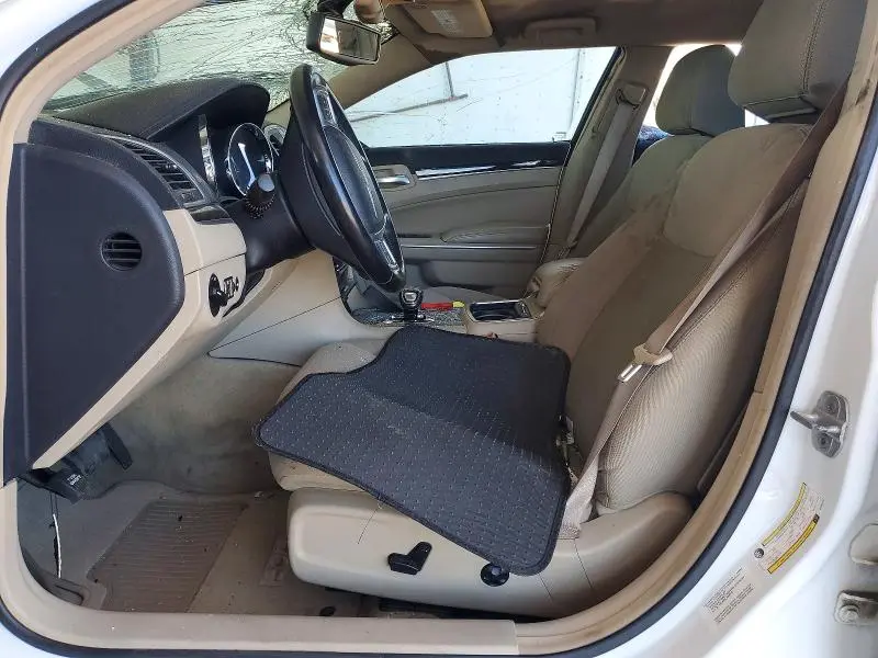 2012 CHRYSLER 300   