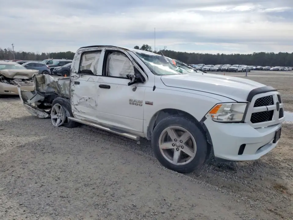 2014 RAM 1500 ST  