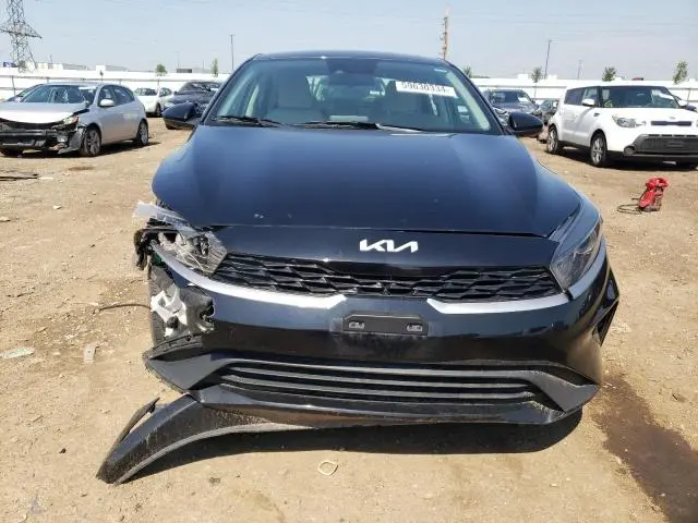 2023 KIA FORTE LX  