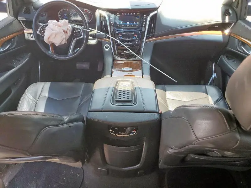 2016 CADILLAC ESCALADE LUXURY  
