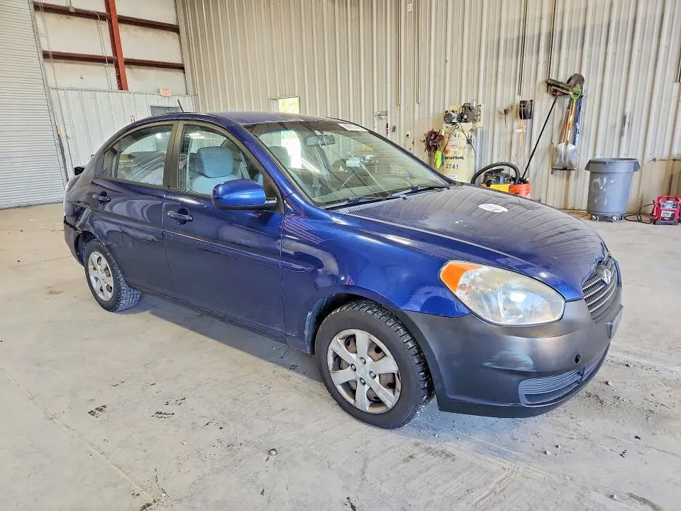 2010 HYUNDAI ACCENT GLS  