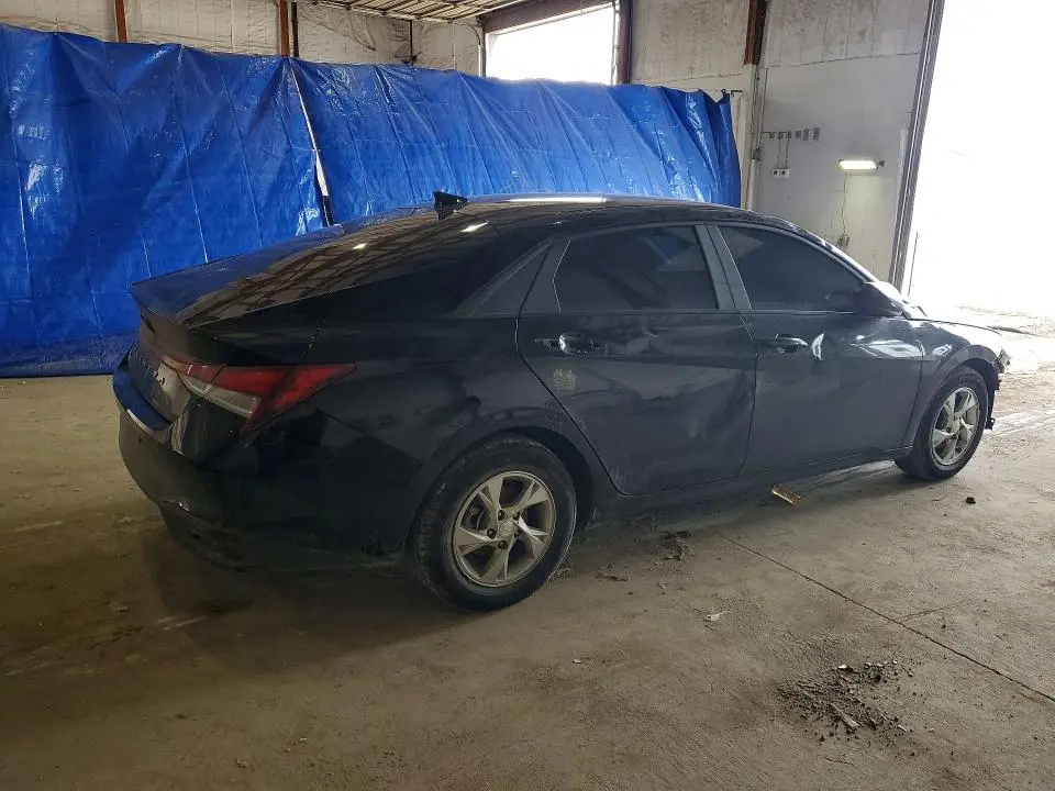 2023 HYUNDAI ELANTRA SE  