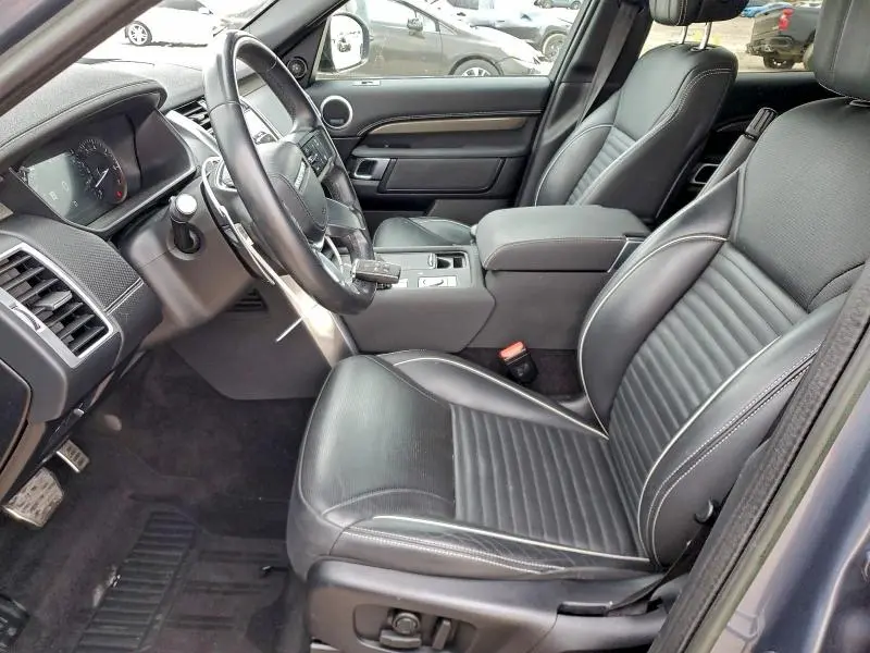 2023 LAND ROVER DISCOVERY METROPOLITAN EDITION  