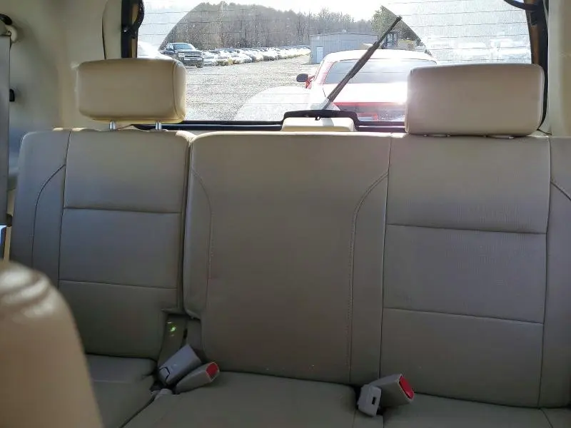 2015 NISSAN ARMADA SV  