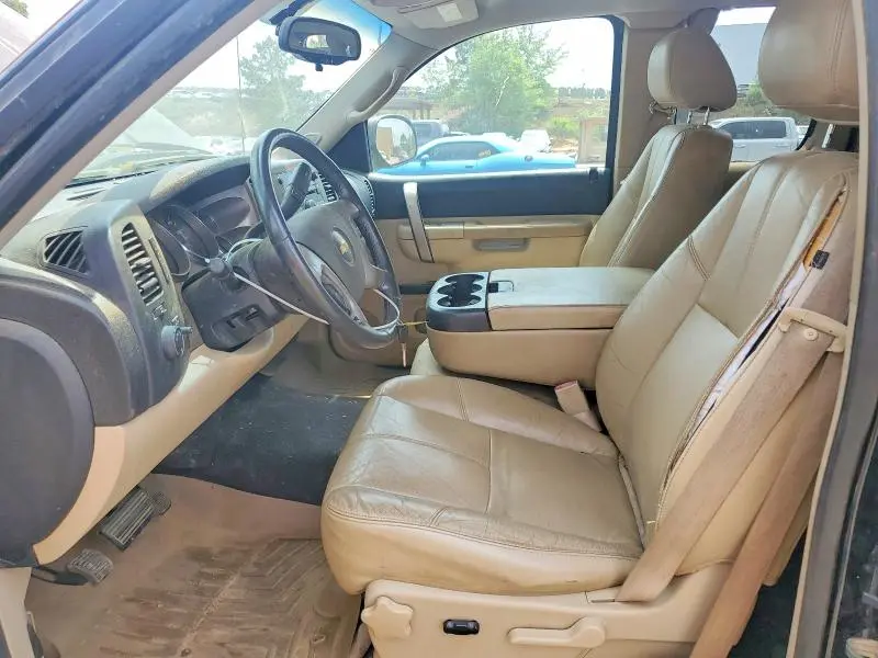 2011 CHEVROLET SILVERADO K1500 LT  