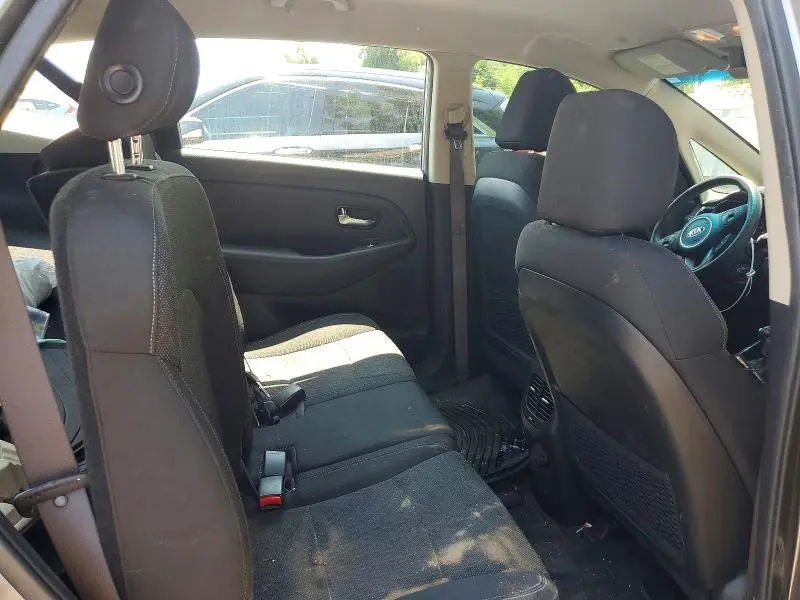 2017 KIA RONDO   