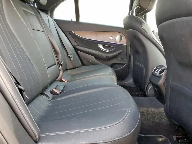 2017 MERCEDES-BENZ E 300  