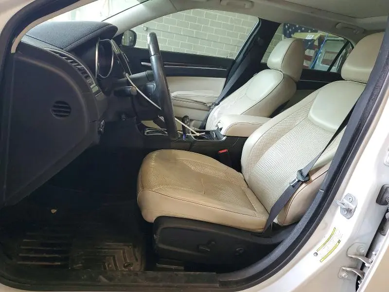 2019 CHRYSLER 300 LIMITED  